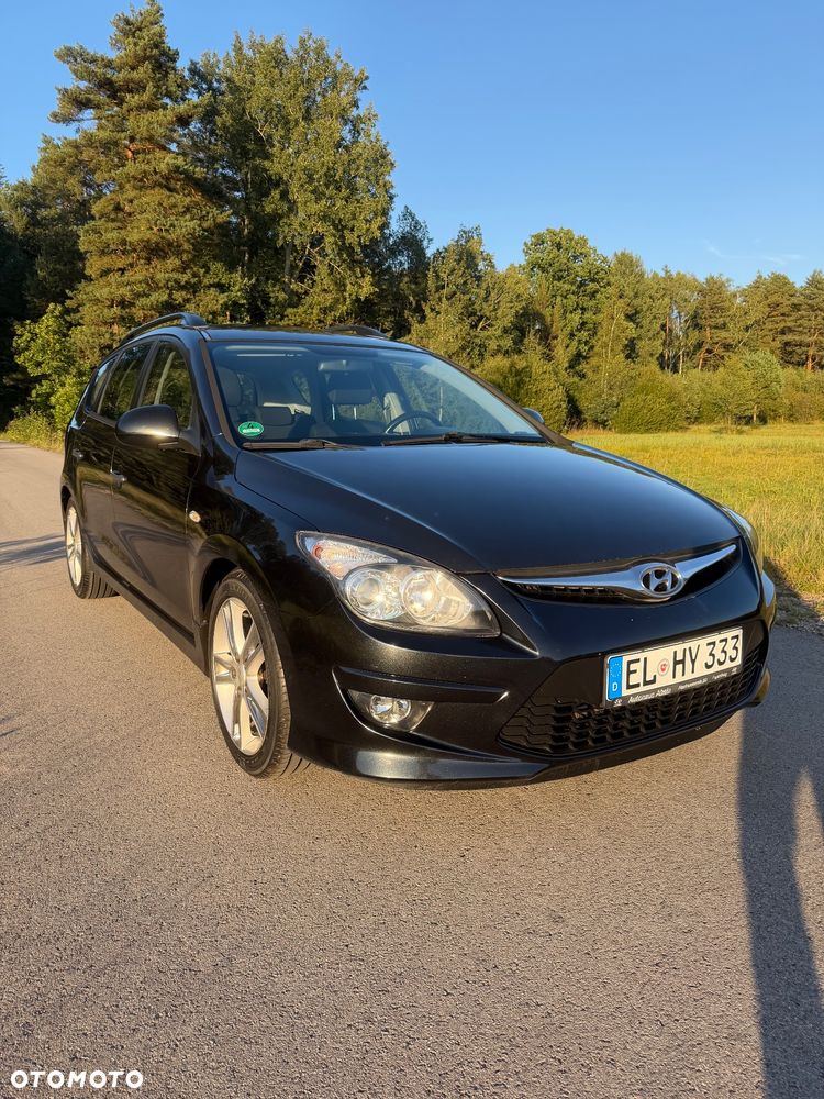 Hyundai i30 i30cw 1.6 CRDi FIFA WM Edition - 3