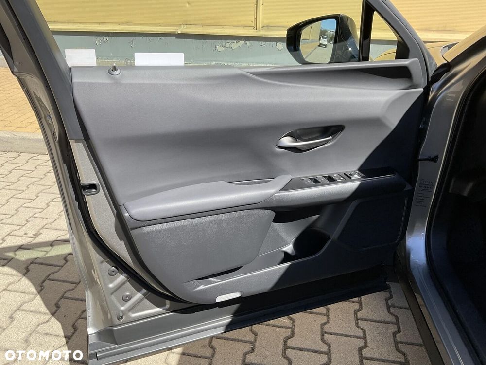 Lexus UX 250h GPF Business 2WD - 16