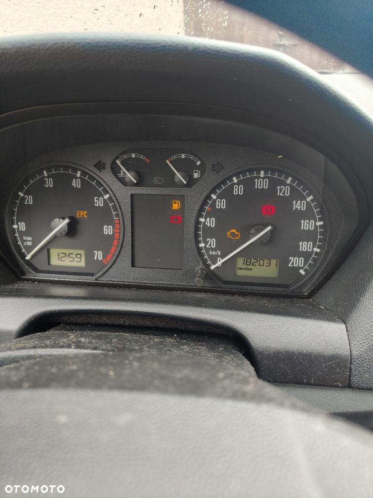 Skoda Fabia - 8