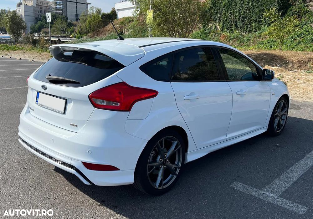 Ford Focus 1.0 EcoBoost ST-Line - 5