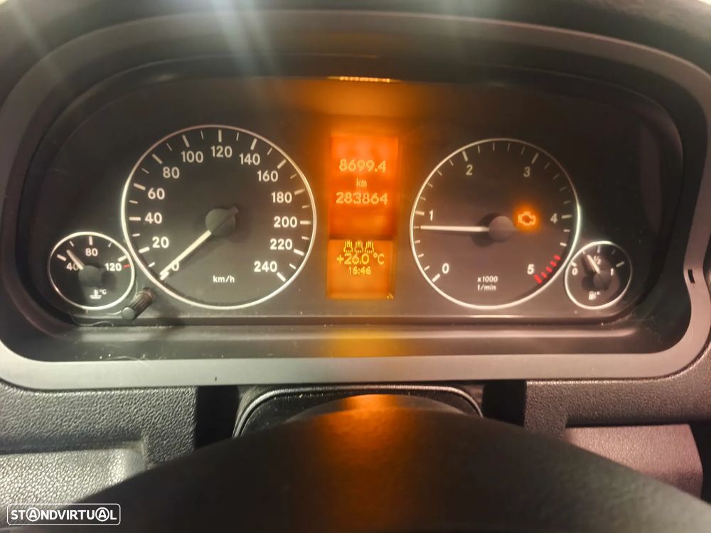 Mercedes-Benz A 180 - 9
