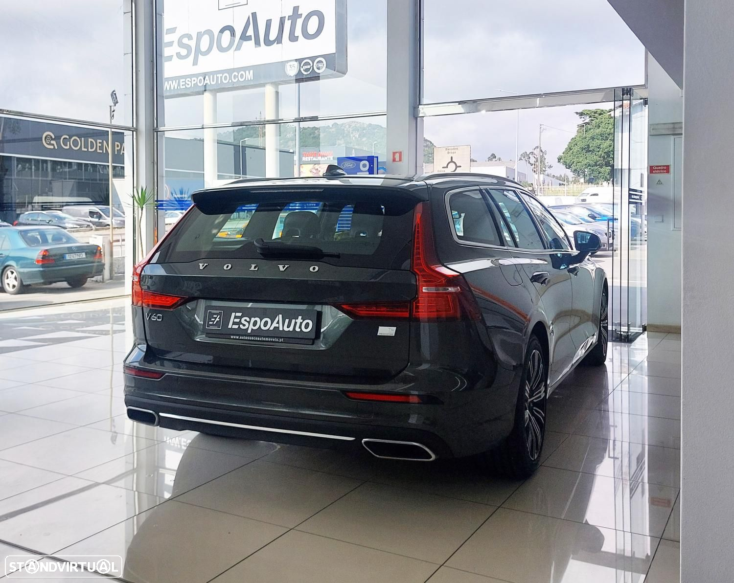 Volvo V60 2.0 T6 AWD TE Inscription Expression - 3