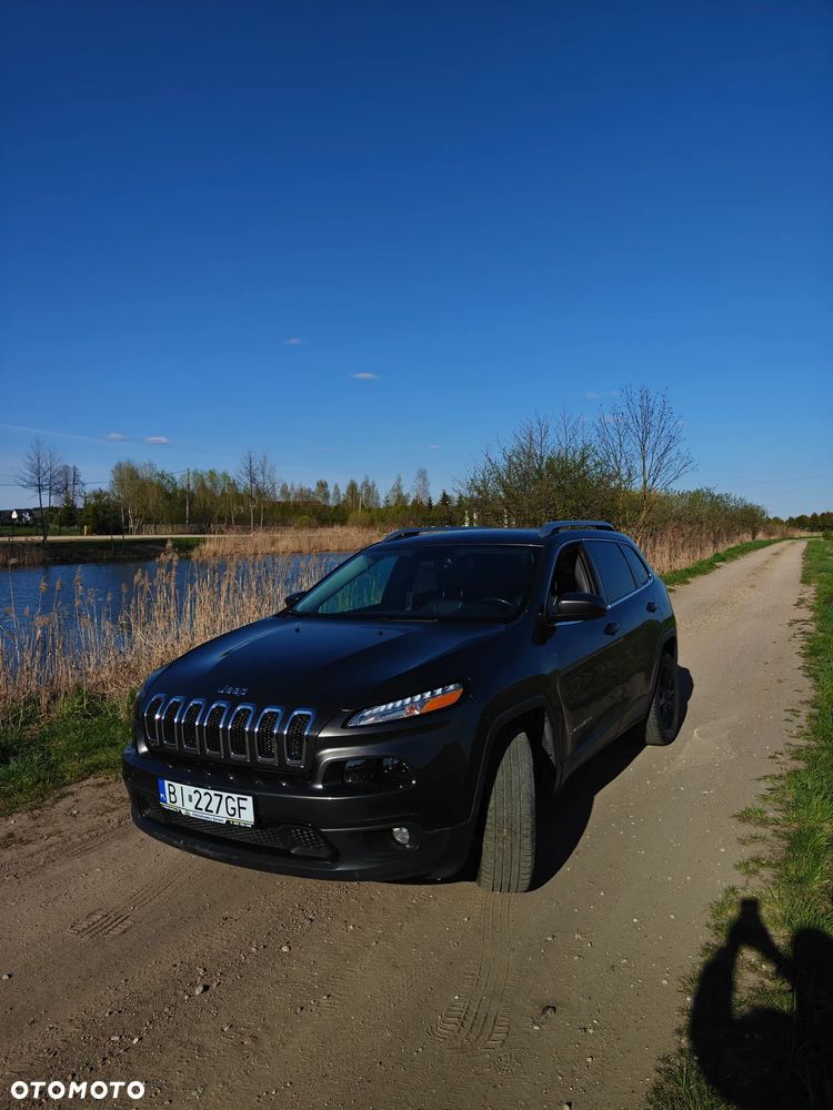 Jeep Cherokee - 10