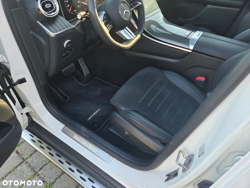 Mercedes-Benz GLC 220 d 4Matic 9G-TRONIC Edition AMG Line - 11