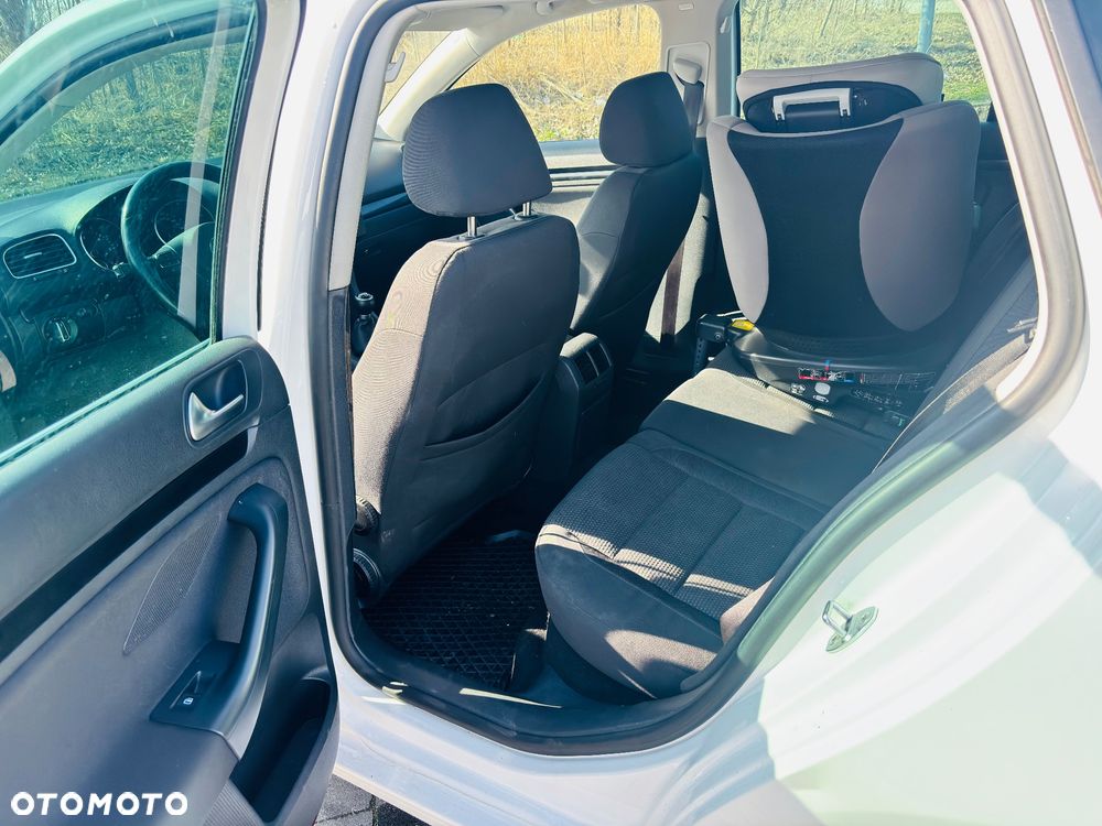 Volkswagen Golf 1.6 TDI DPF Comfortline - 9
