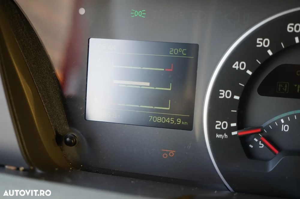 Volvo FH 500 / CORTINĂ / 6x2 / ACOPERIȘ RIDICAT / AER CONDIȚIONAT PARCARE / PUNTE RELAXABILĂ / CONTRACT DE SERVICE GOLD - 39