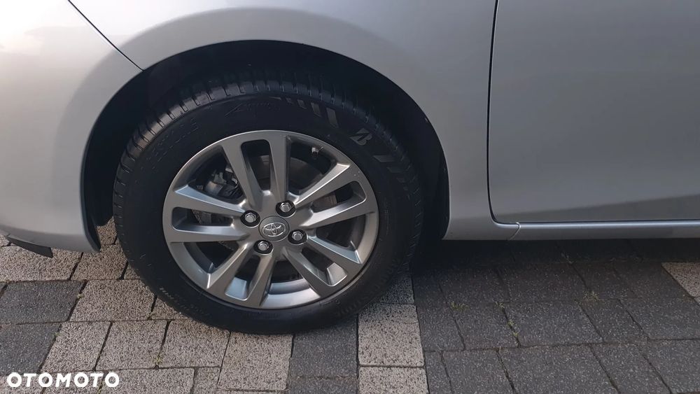 Toyota Yaris - 38