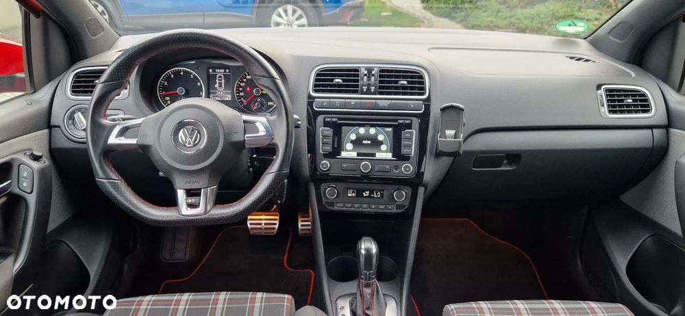 Volkswagen Polo 1.4 DSG GTI - 14