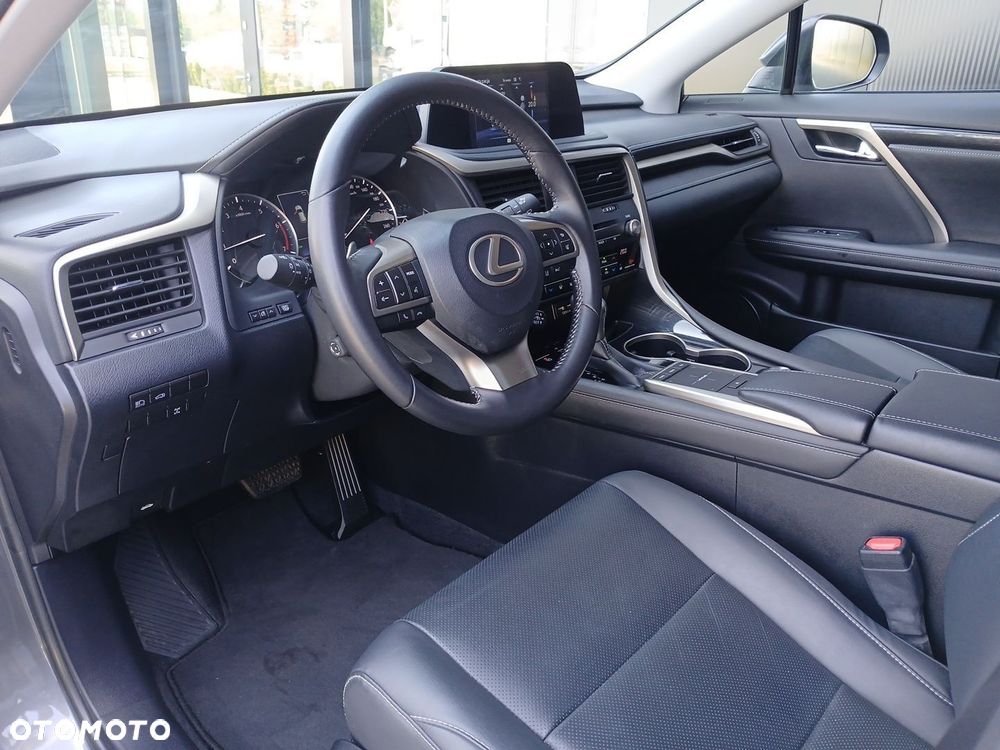 Lexus RX - 11