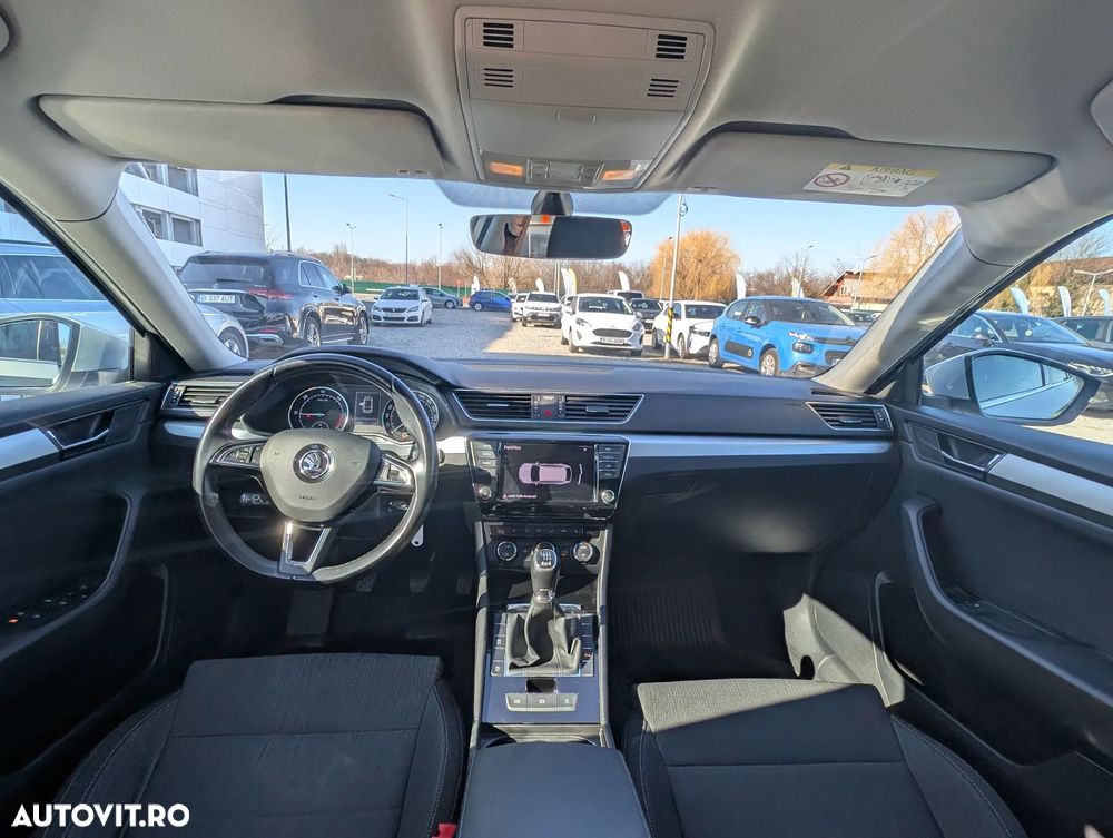 Skoda Superb 2.0 TDI 4X4 Style - 5