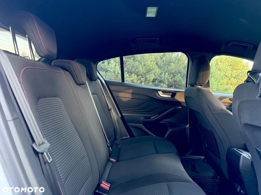 Ford Focus 1.5 EcoBlue Start-Stopp-System ST-LINE - 15