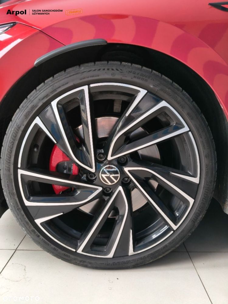 Volkswagen Golf - 30