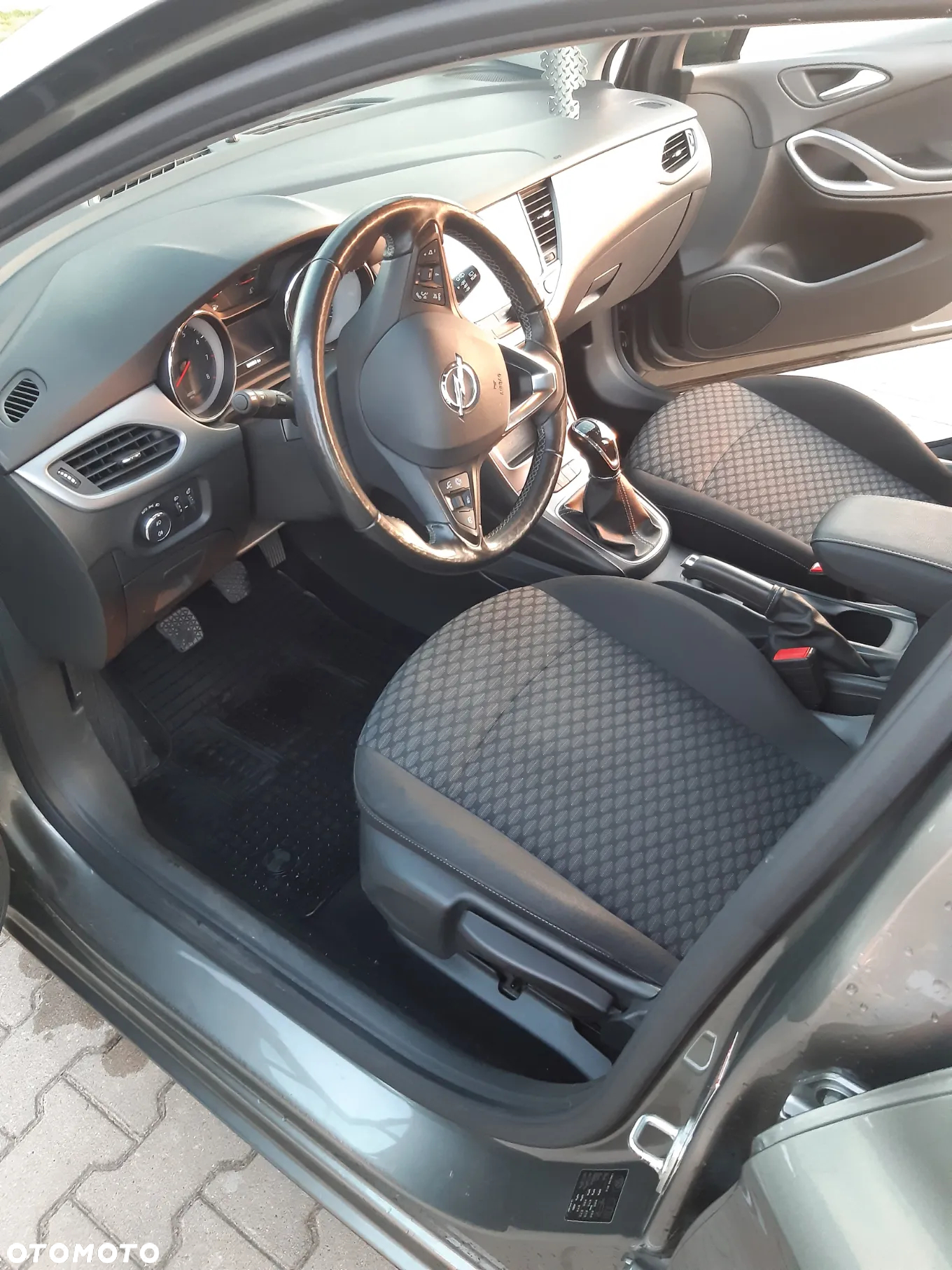 Opel Astra V 1.4 T Elite - 9