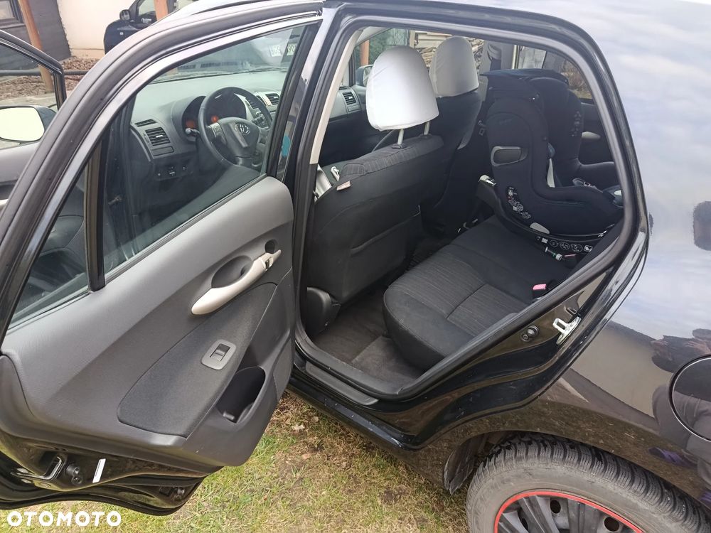 Toyota Auris - 7