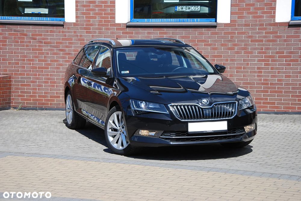Skoda Superb 1.5 TSI Style DSG - 32