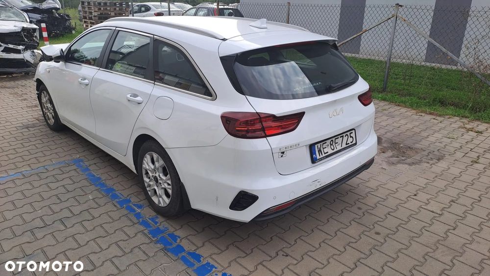 Kia Ceed 1.5 T-GDI M - 6