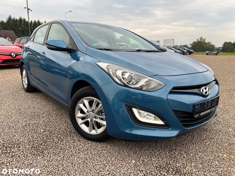 Hyundai i30 1.4 Intro Edition - 4