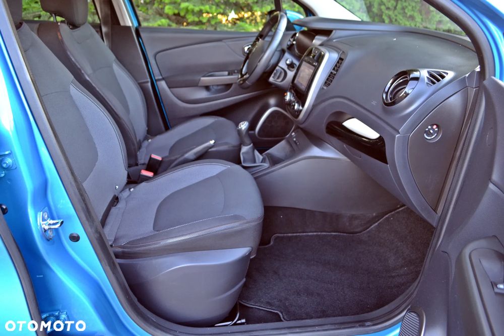 Renault Captur - 23
