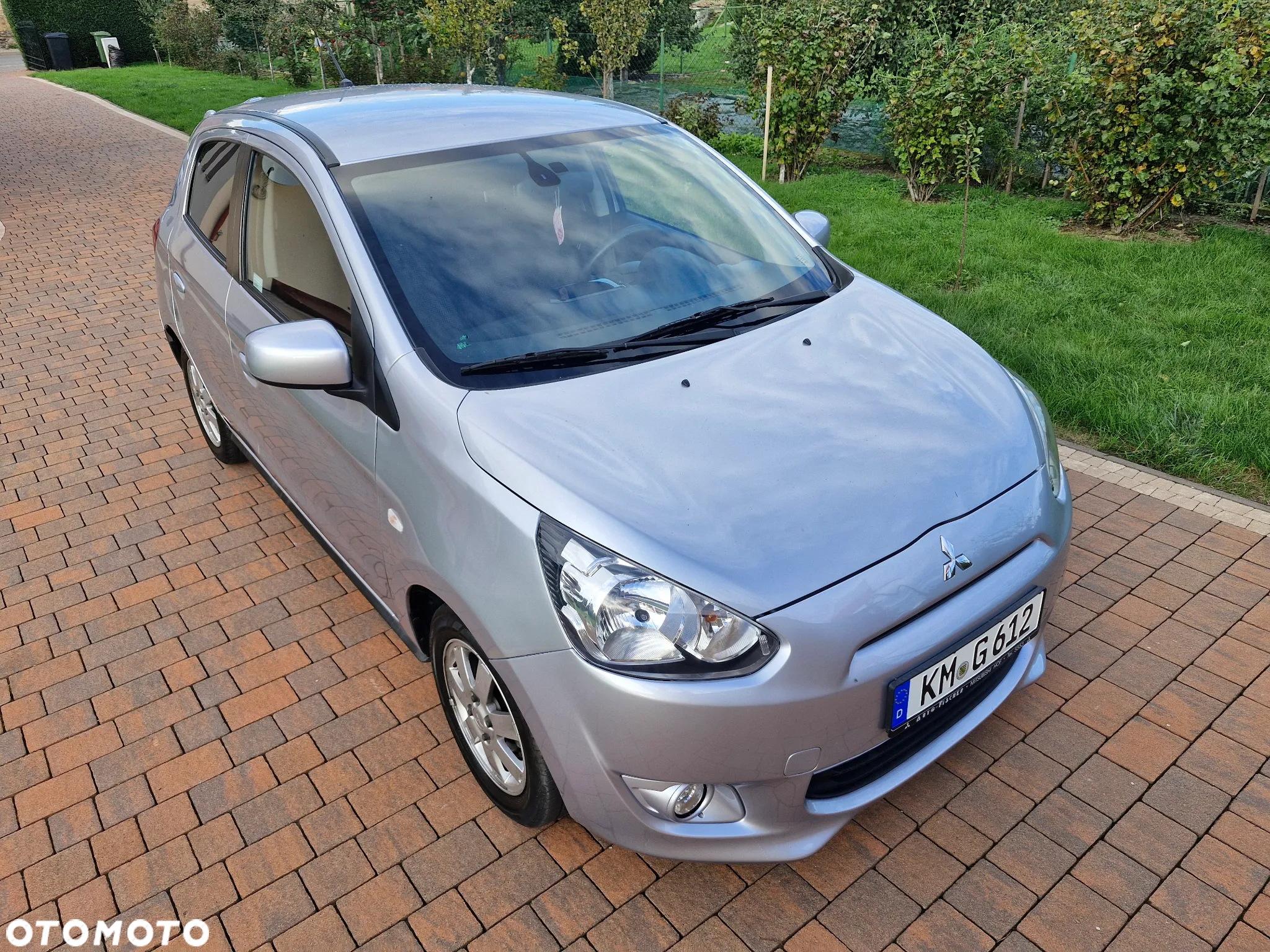 Mitsubishi Space Star 1.2 AS&G Intense - 3