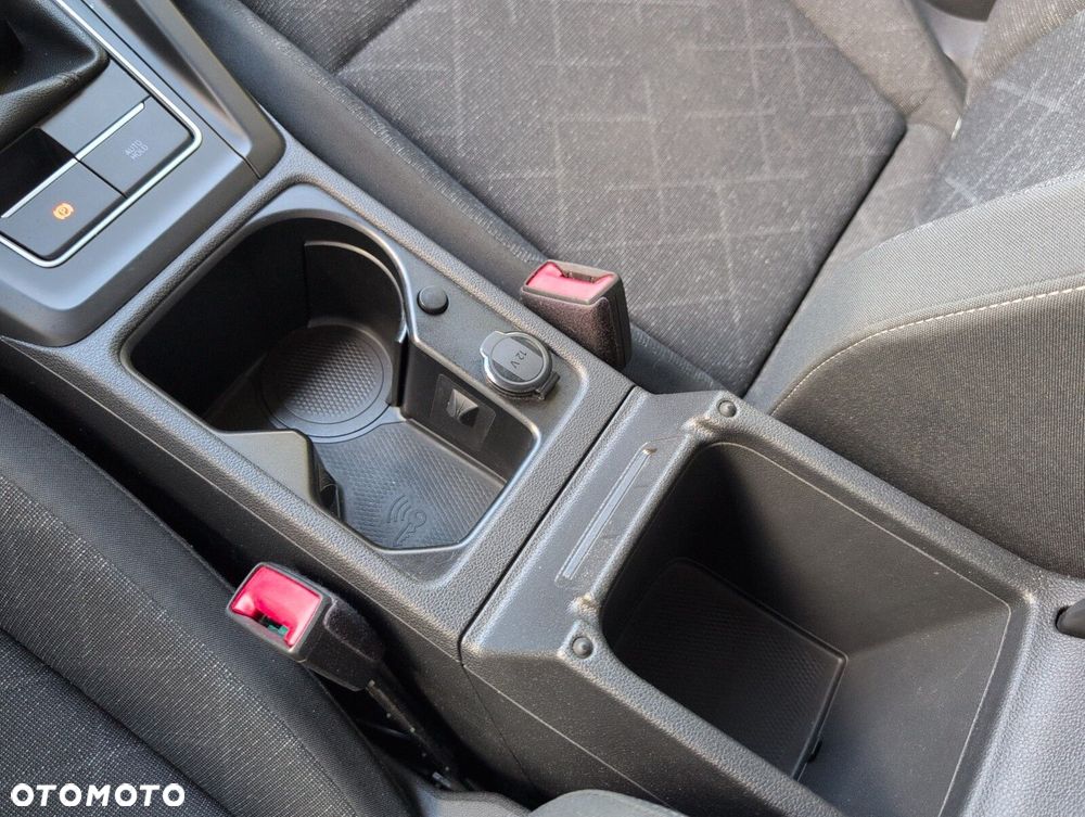 Volkswagen Golf Variant 2.0 TDI Life - 32