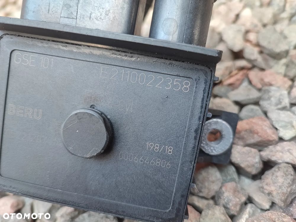 BMW E46 / E60 / E90 / E87 / E83  ORYGINALNY STEROWNIK ŚWIEC ŻAROWYCH + WIĄZKA DO SILNIKÓW GAMY M47D20 ( 150KM / 163KM ) 2.0D / 1.8D BERU O NR.  12 21 7 786 821 /  12 21 7 801 200 OEM SPRAWNY W 100% NUMERY BERU E2110022358 - 8