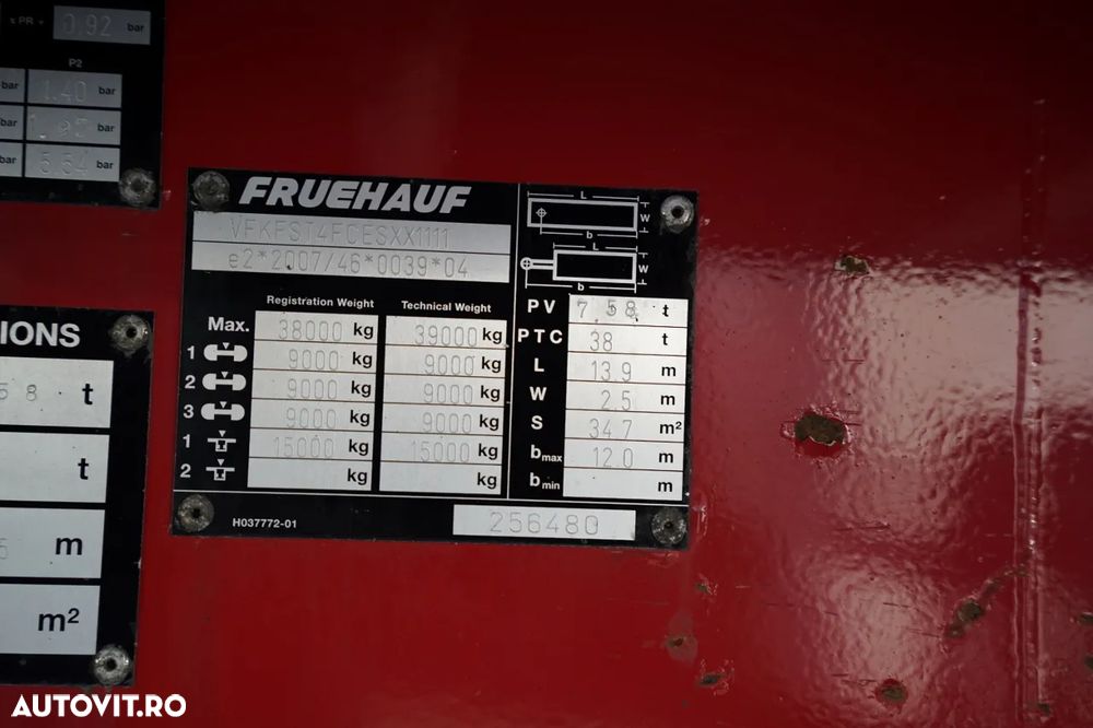 Fruehauf CORTINĂ / STANDARD / BALCĂ PODEA PUTERNICĂ / 385/55 R22.5 / AXĂ RIDICATĂ / SAF - 30