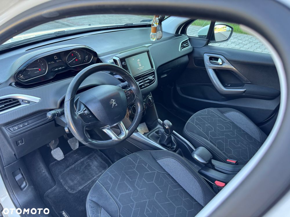 Peugeot 2008 Blue-HDi FAP 100 STOP & START Style - 18