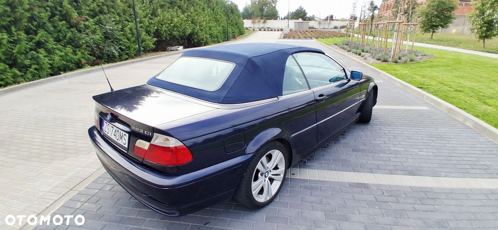 BMW Seria 3 323i - 5