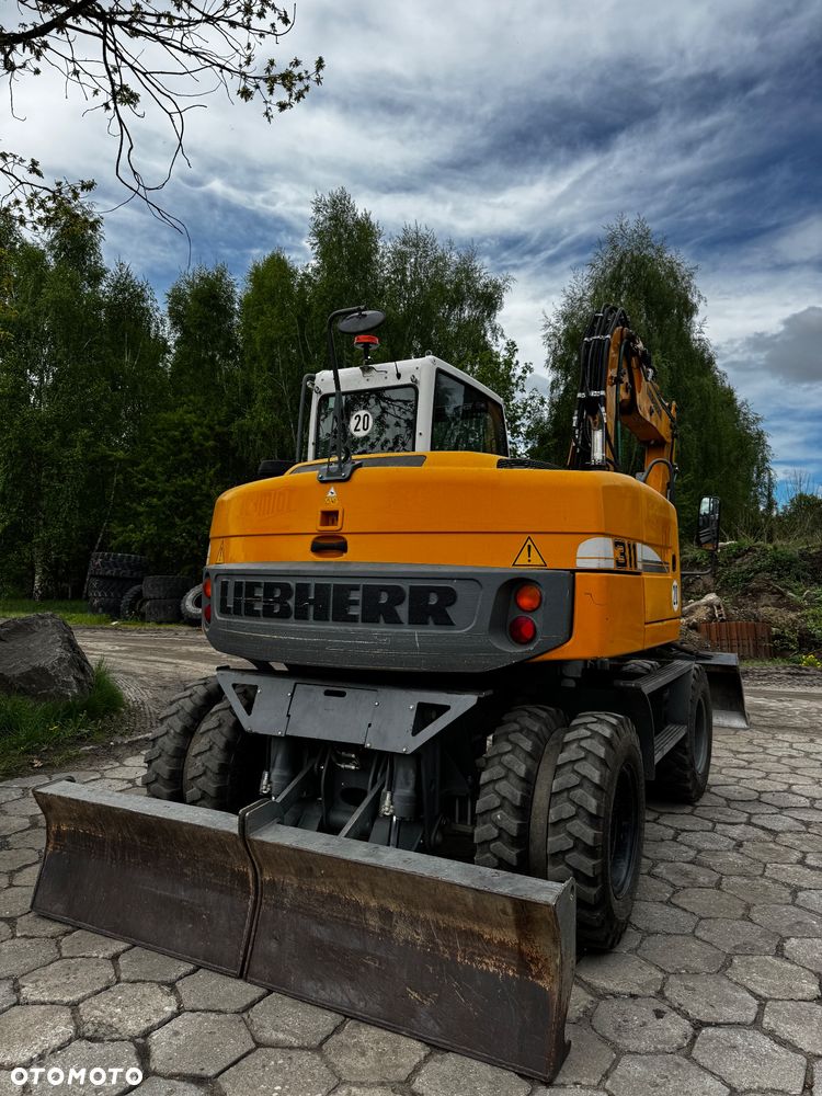 Liebherr A311 - 2