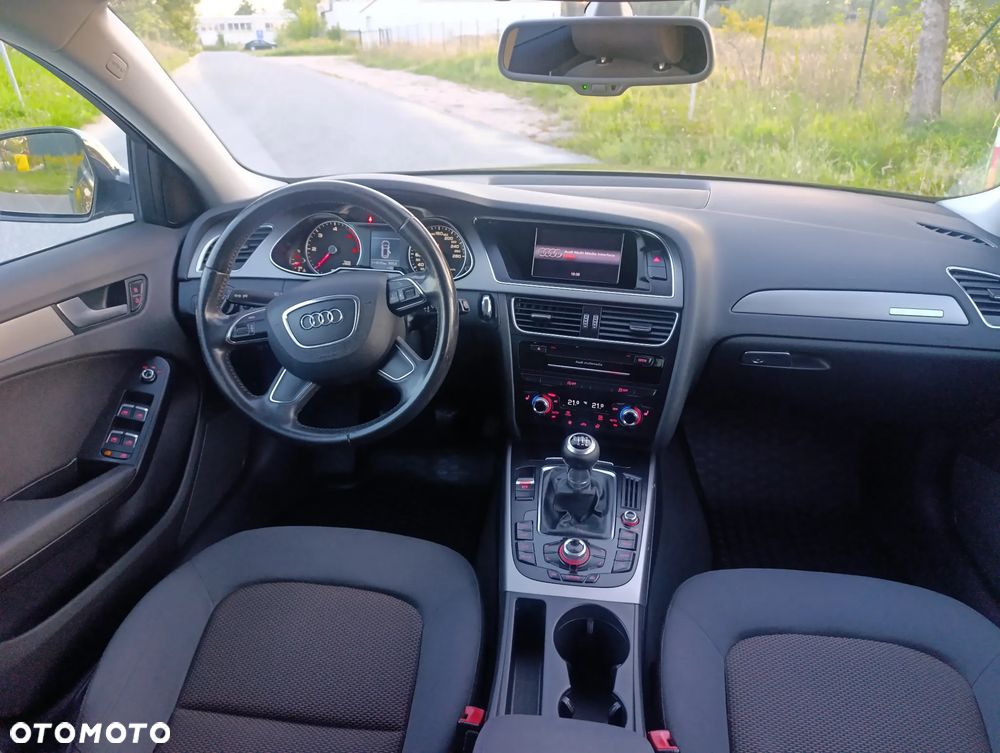 Audi A4 Allroad - 14