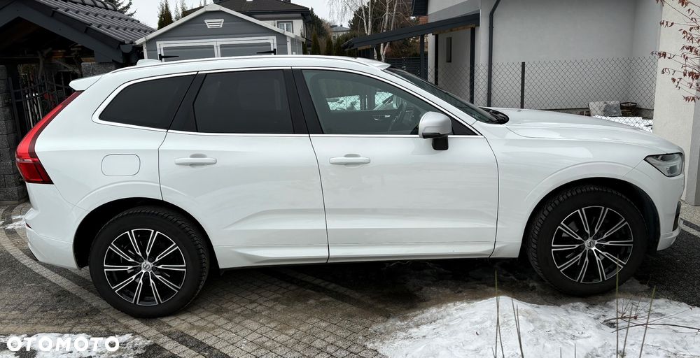 Volvo XC 60 T5 AWD R-Design - 6