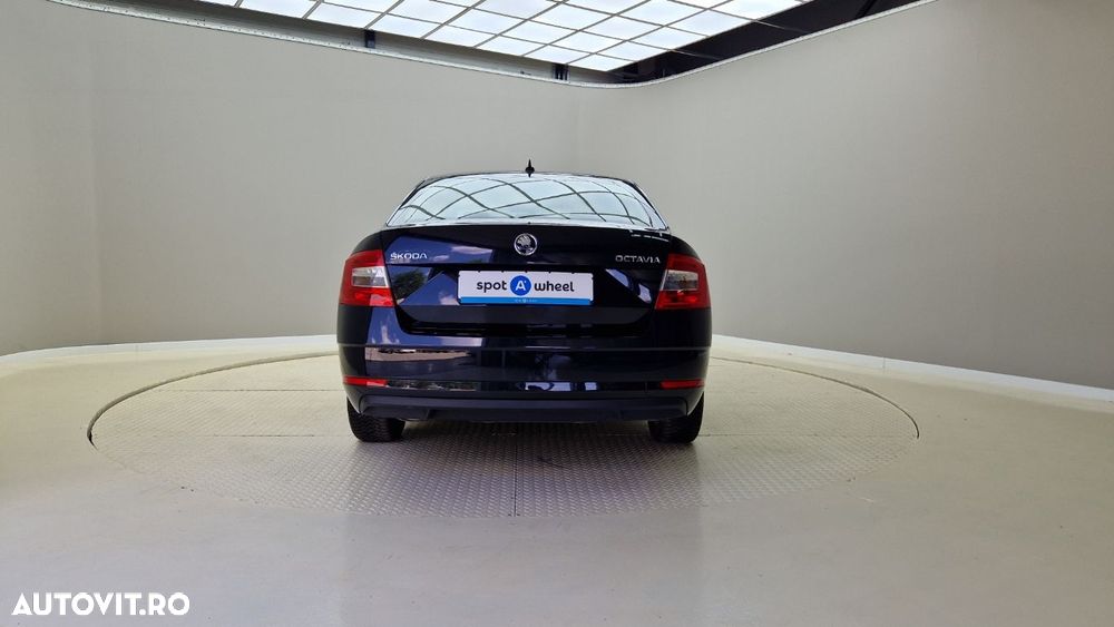 Skoda Octavia - 8