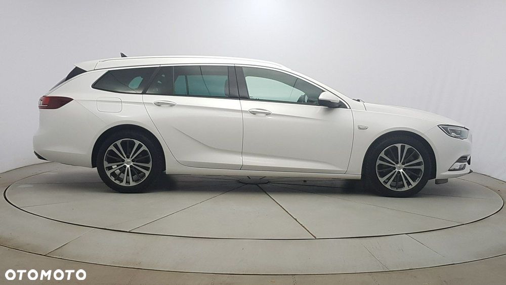 Opel Insignia - 8