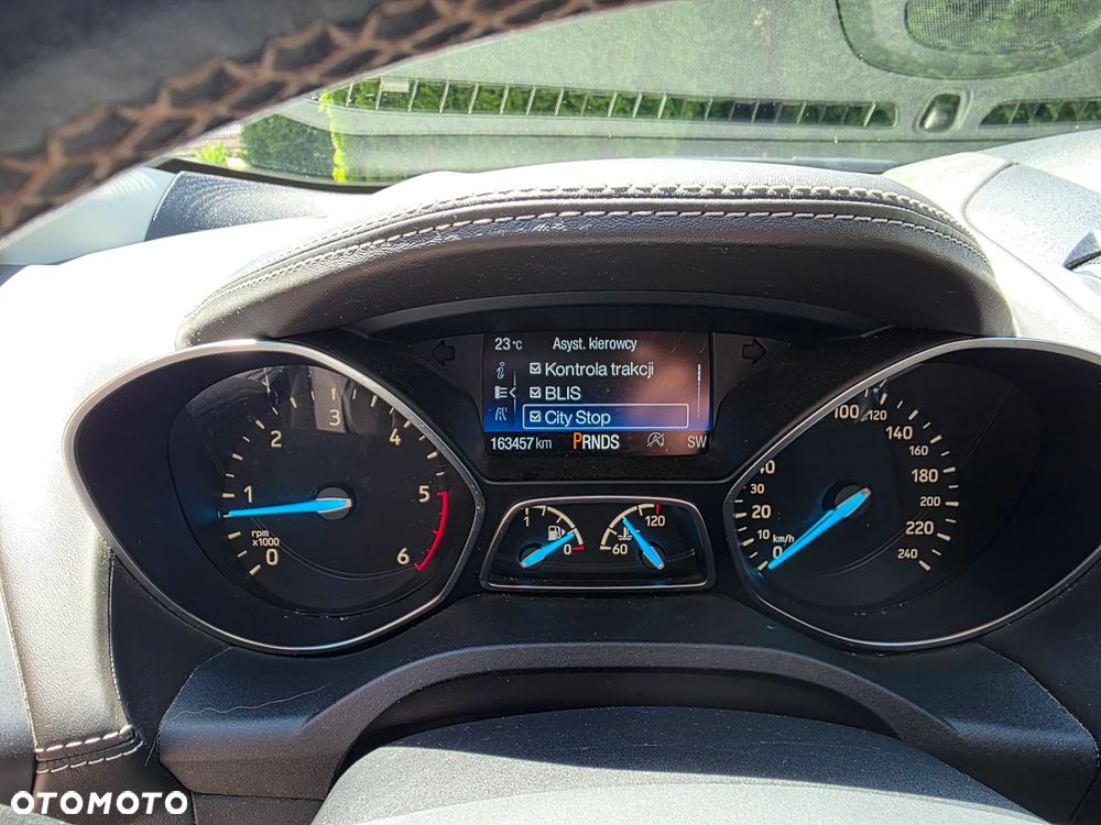 Ford Kuga 2.0 TDCi 4x4 Vignale - 23