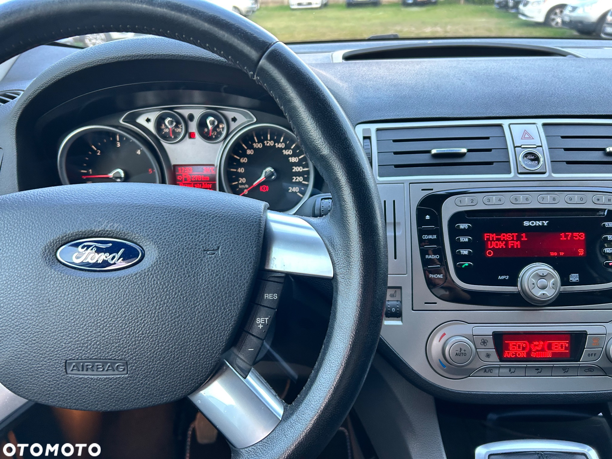 Ford Kuga 2.0 TDCi Titanium - 14