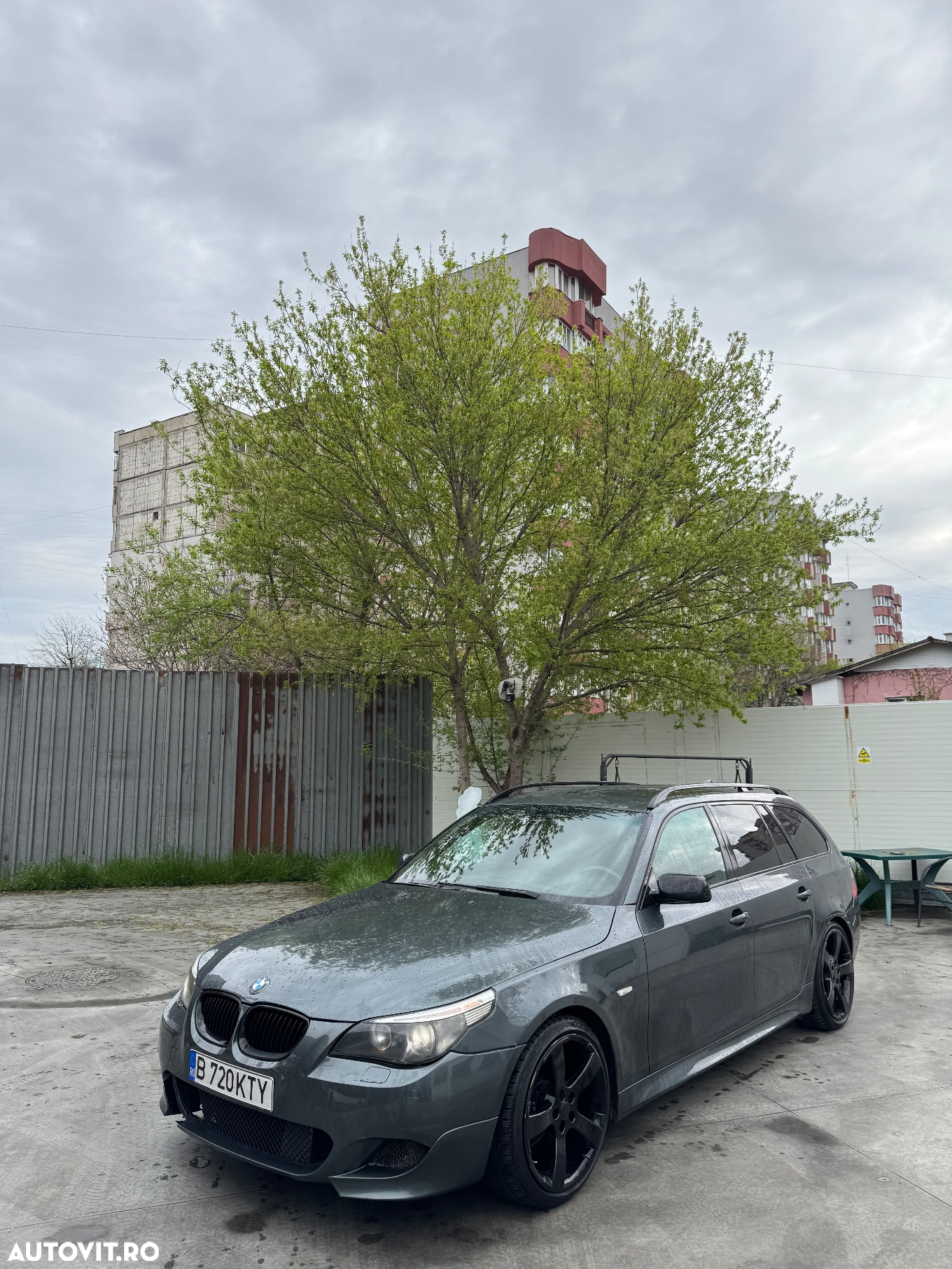 BMW Seria 5 525d Touring - 12