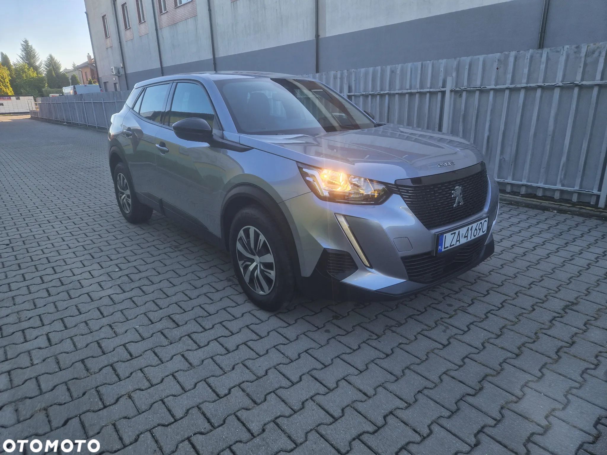 Peugeot 2008 PureTech 100 Allure - 1