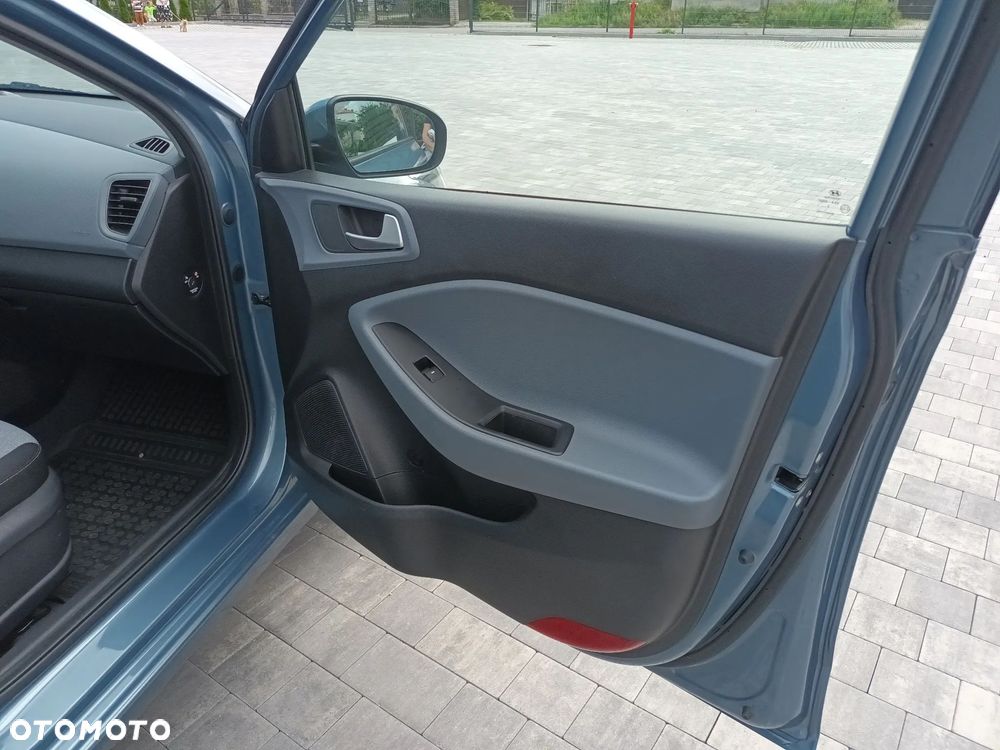 Hyundai i20 1.2 Elegant - 11