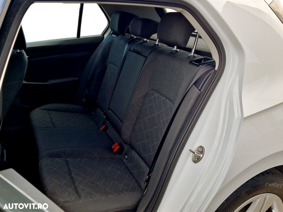 Volkswagen Golf 1.5 eTSI ACT DSG MHEV Life - 14