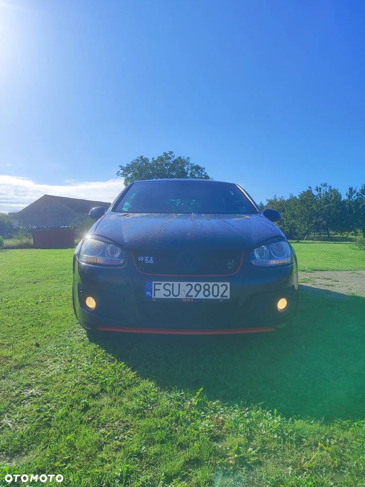 Volkswagen Golf - 2