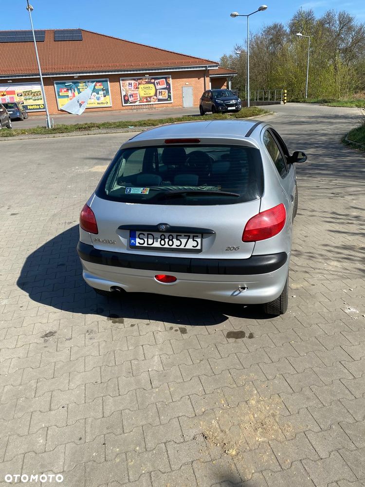 Peugeot 206 1.1 Color-Line - 8