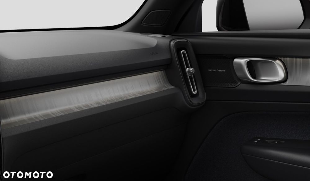 Volvo XC 40 B3 Plus Dark - 10