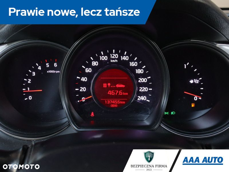 Kia Ceed - 12