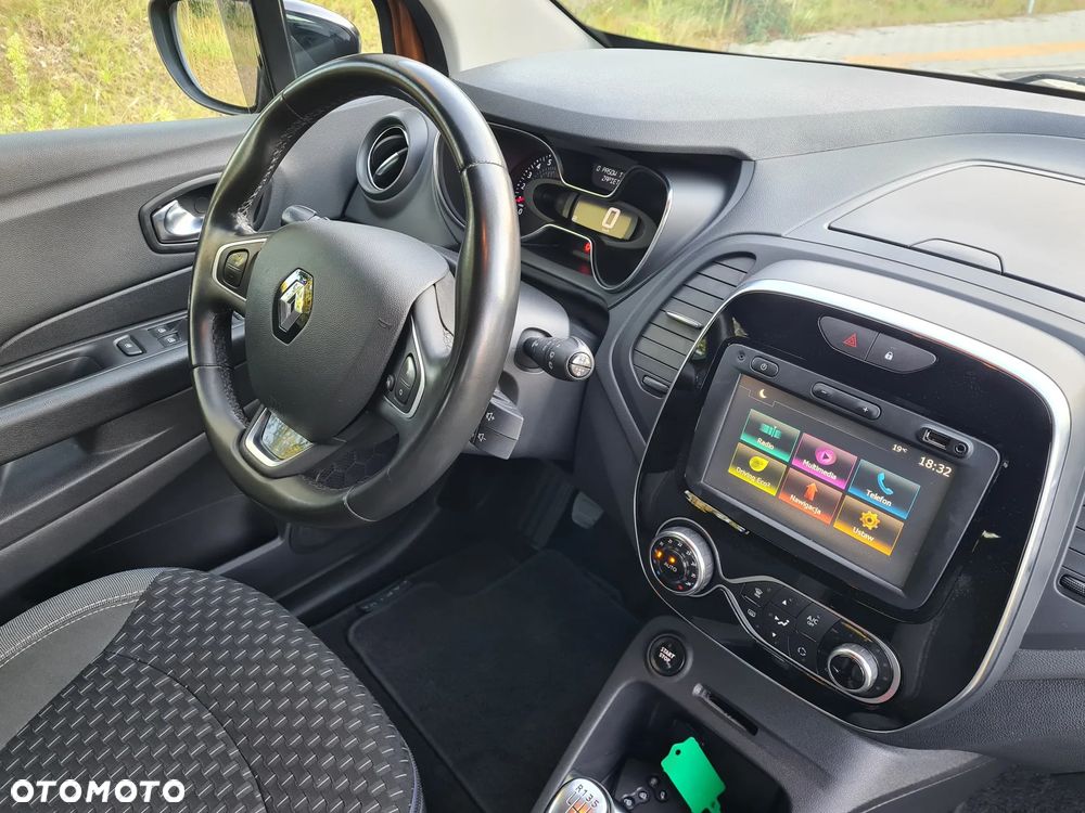 Renault Captur 1.2 Energy TCe Limited - 17