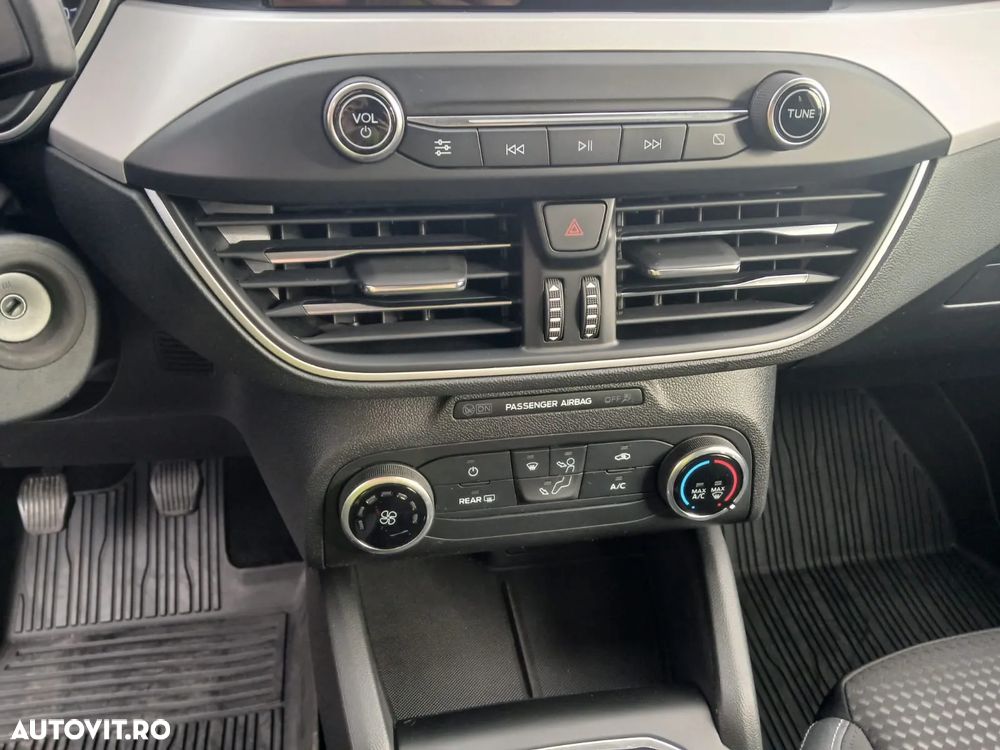 Ford Focus 1.5 EcoBlue Titanium - 9