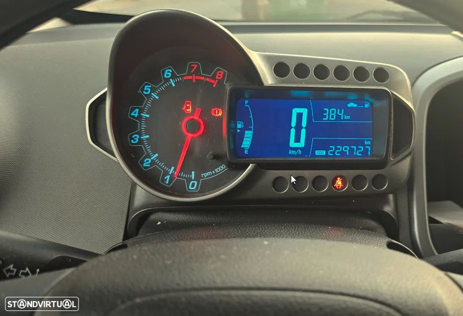 Chevrolet Aveo 1.2 LT Bi-Fuel - 2