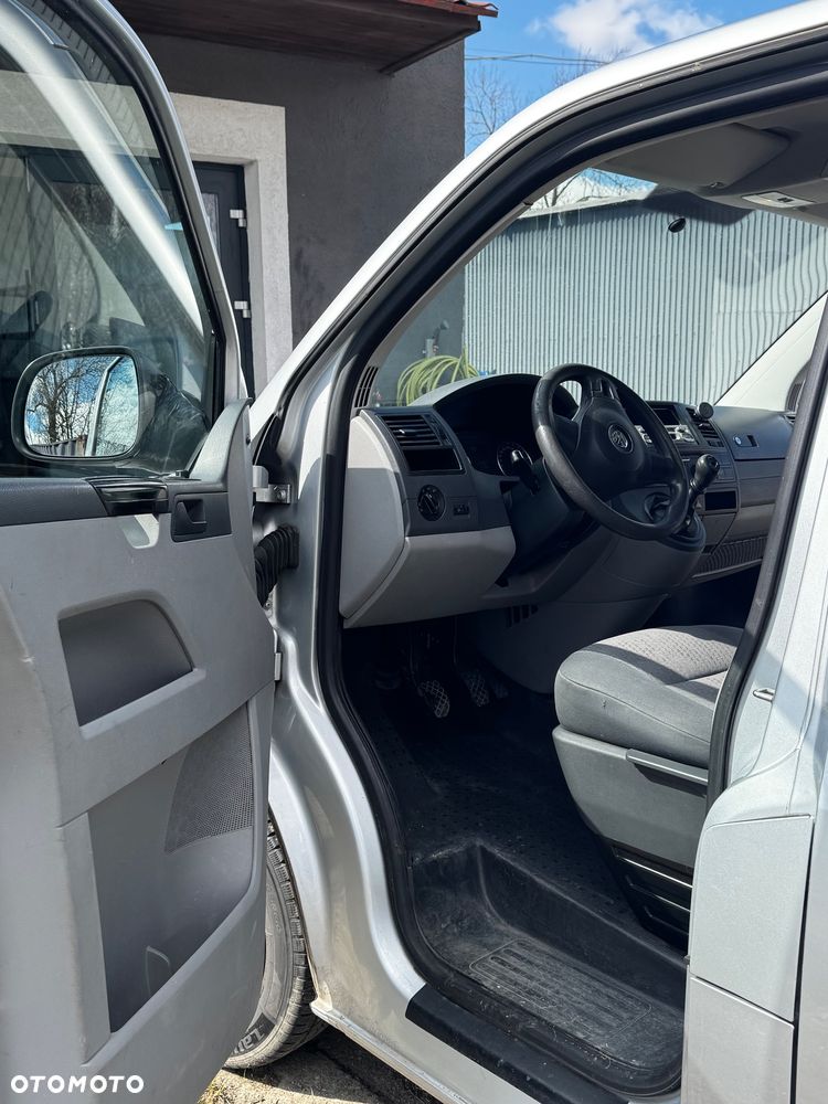 Volkswagen Transporter - 11