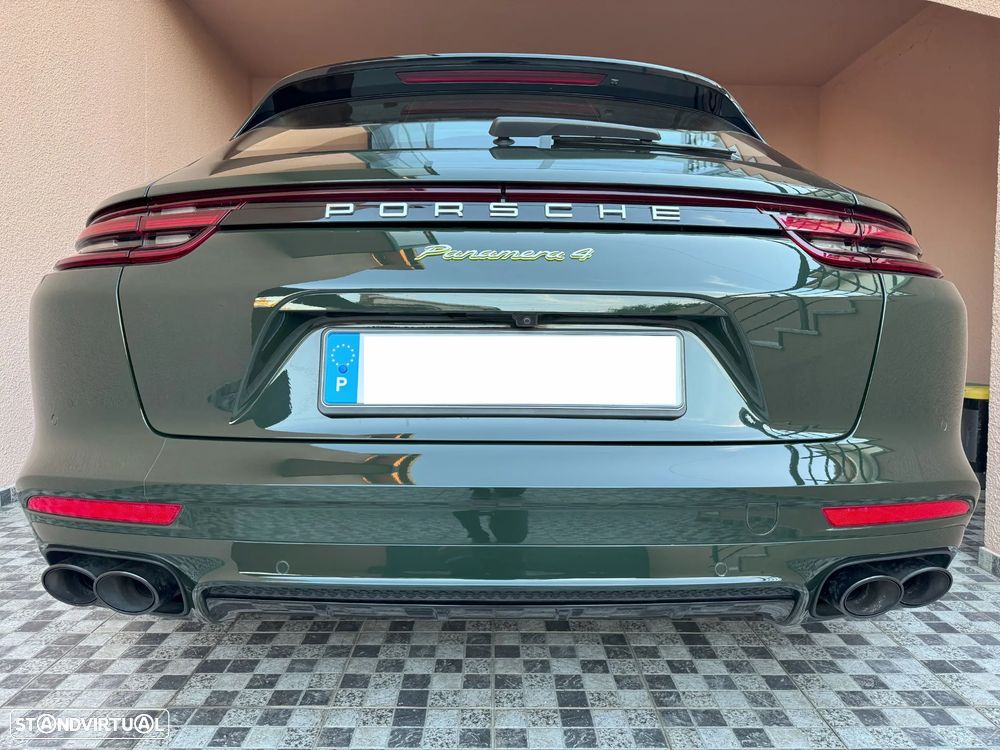 Porsche Panamera Sport Turismo 4 E-Hybrid - 10