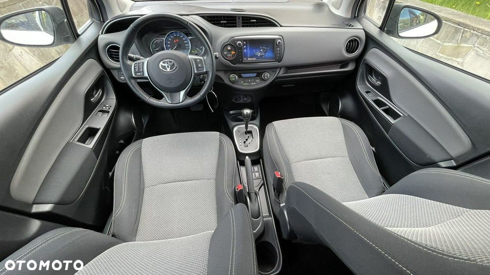 Toyota Yaris - 11
