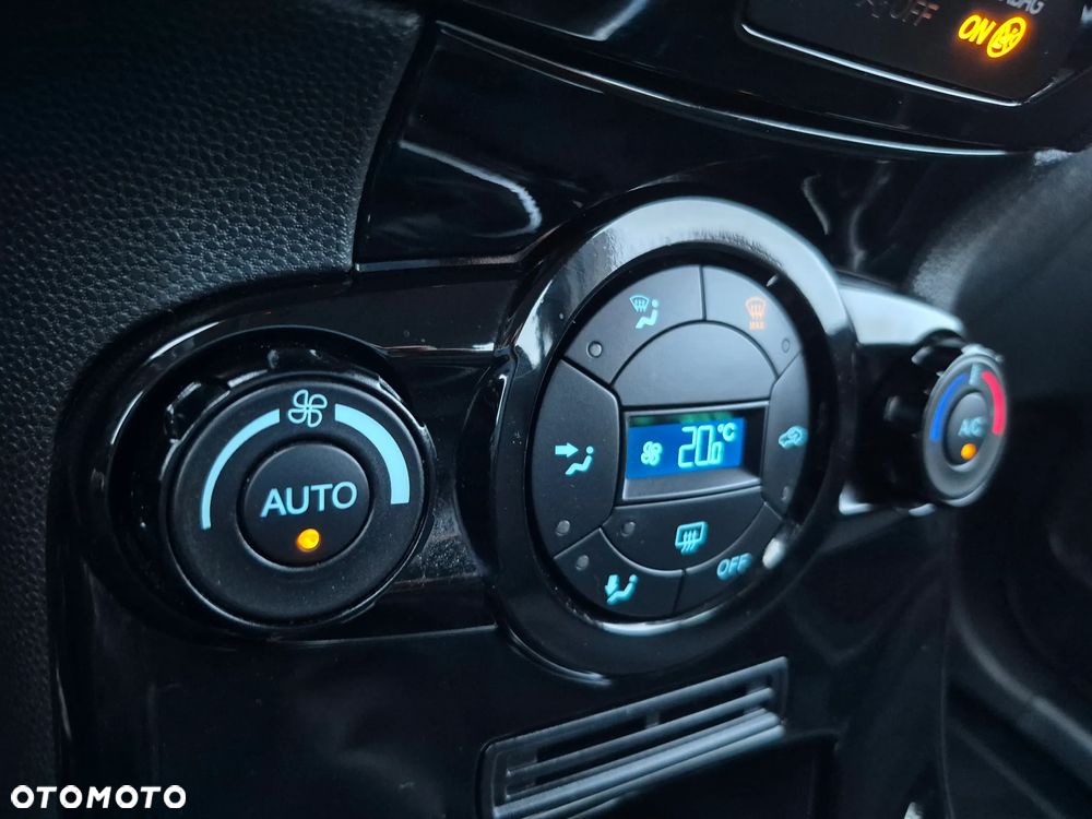 Ford Fiesta 1.6 TDCi Platinium X - 27